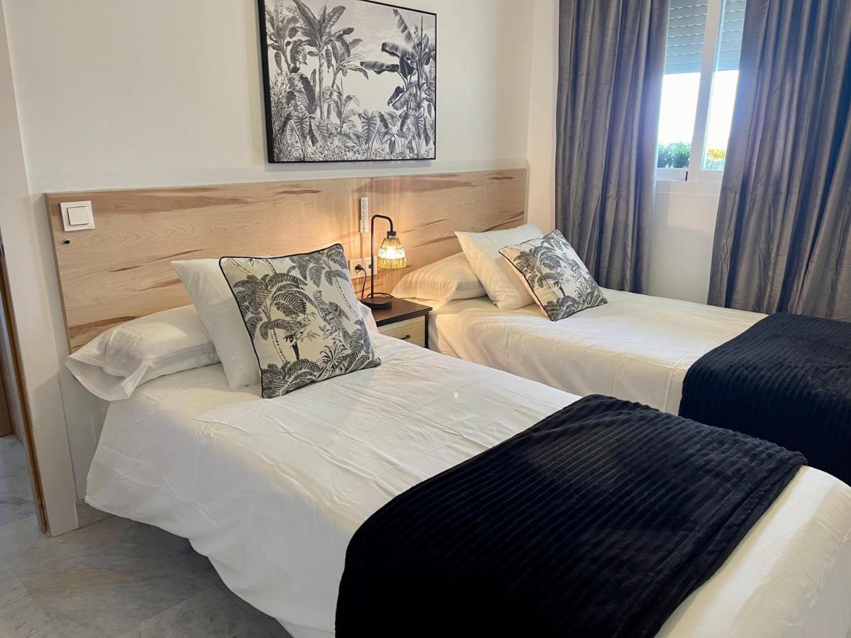 Puerto Banus Beach Espectacular Atico Marbella Bagian luar foto